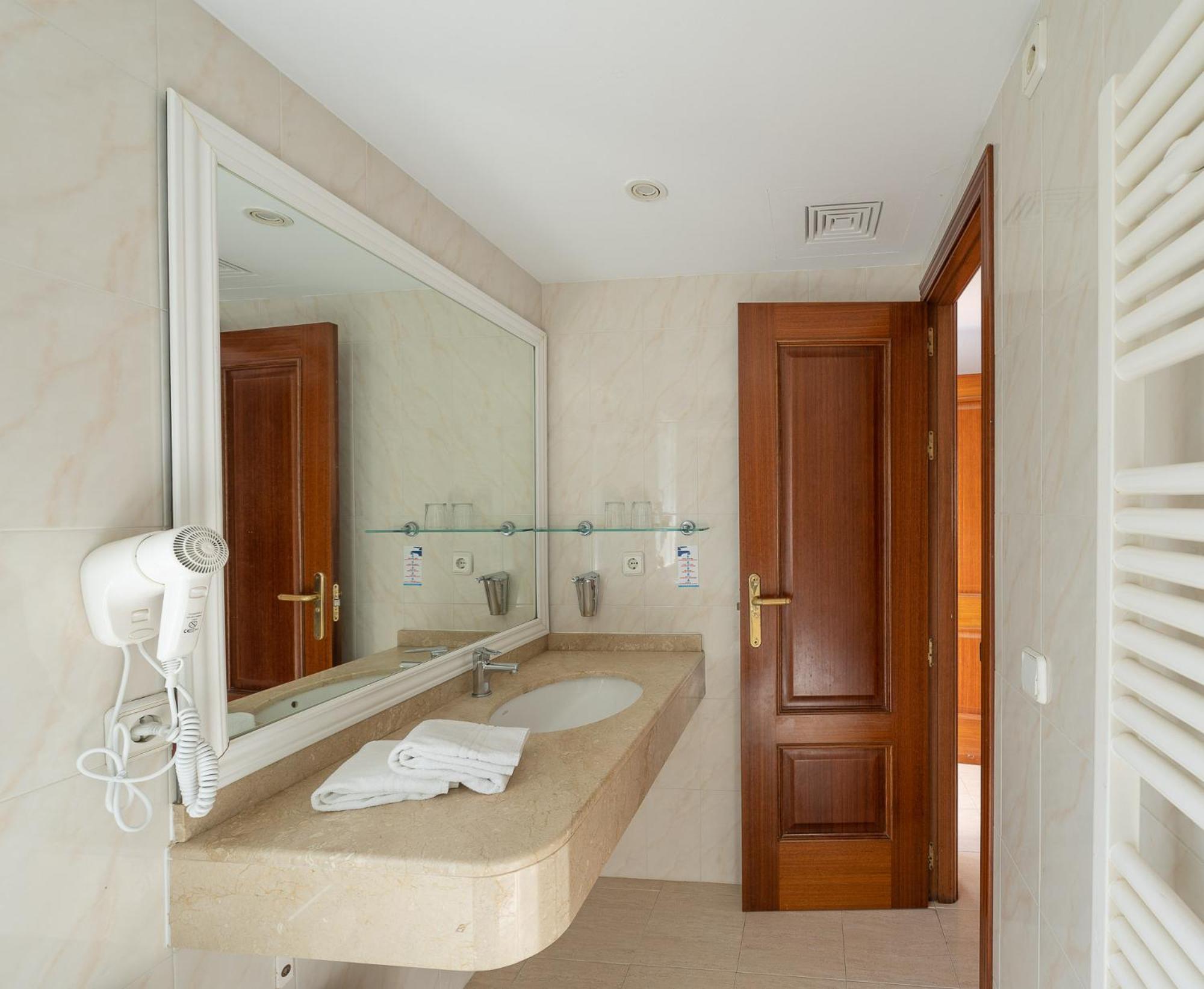 باغيرا Apartamentos Los Tilos المظهر الخارجي الصورة